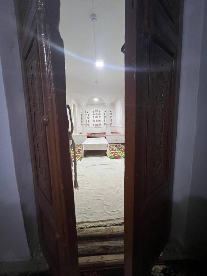 Boutique Zarin&Ngiz Hotell Buchara Exteriör bild